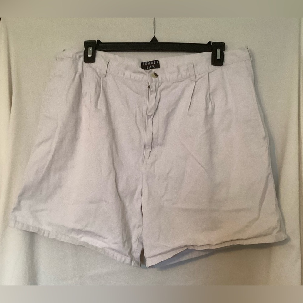 Trader Bay Ladies Khaki Shorts, Size 40